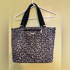 Baggallini All Around Tote leopard Nylon Lightweight Purse Shopper Tote